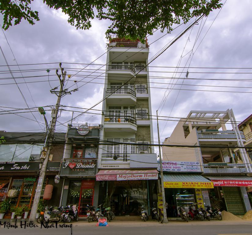 Mojzo Dorm Nha Trang Exterior foto