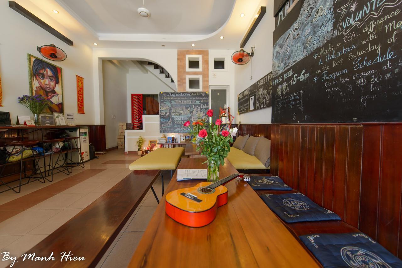 Mojzo Dorm Nha Trang Exterior foto